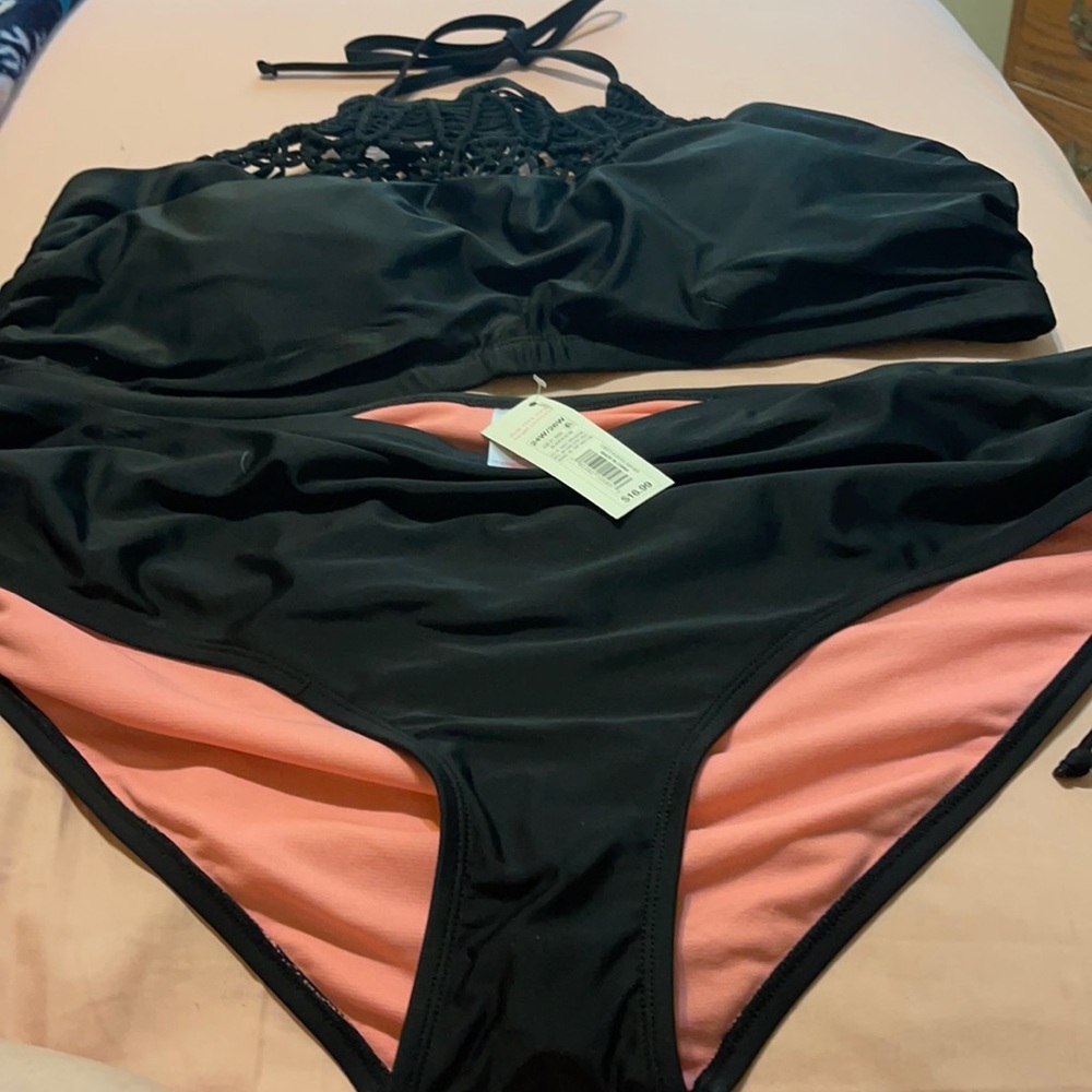 Xhilaration Bikini Top and Bottom Size 24/26
